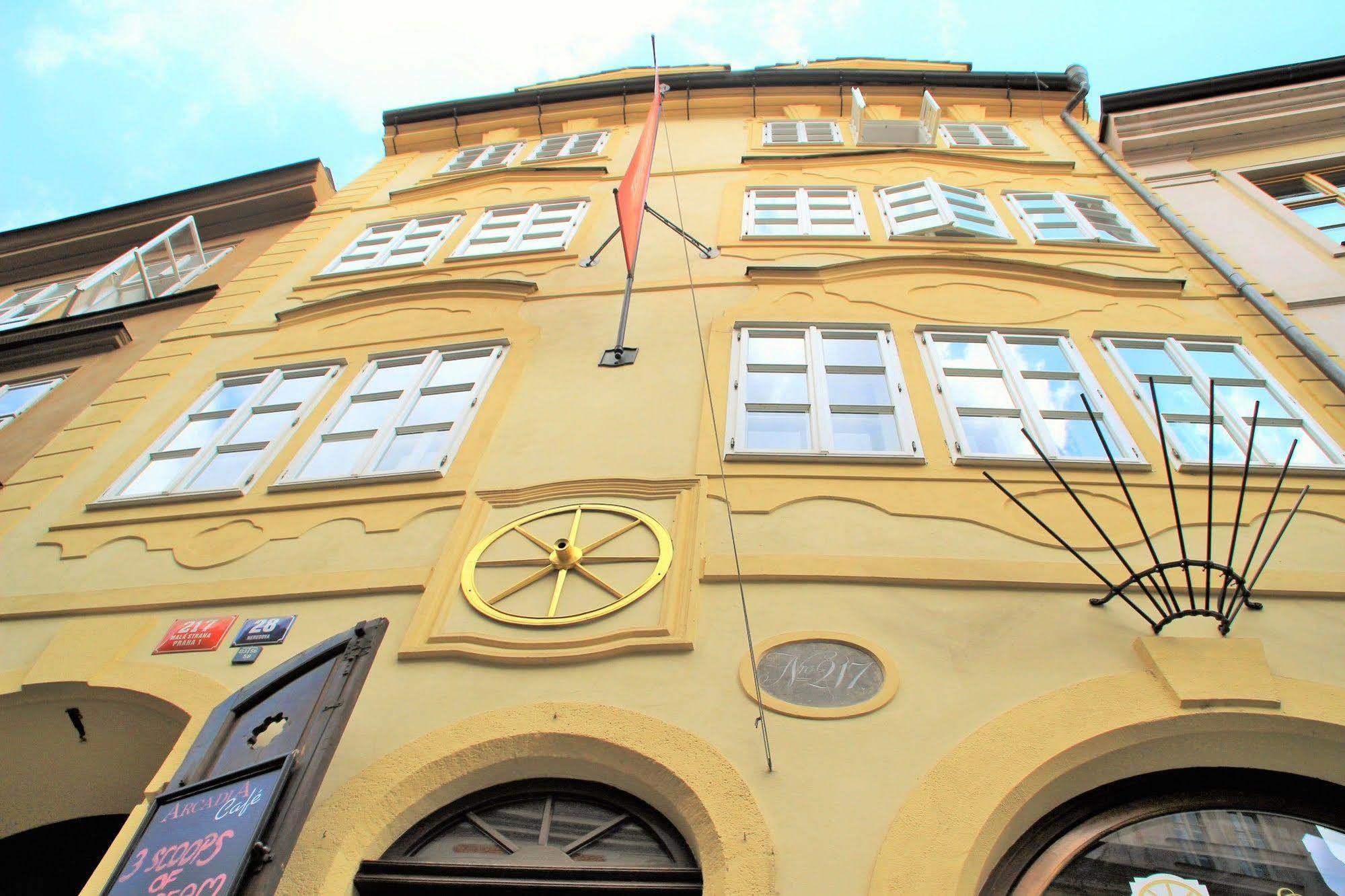 The Golden Wheel Hotel Prague Exterior photo